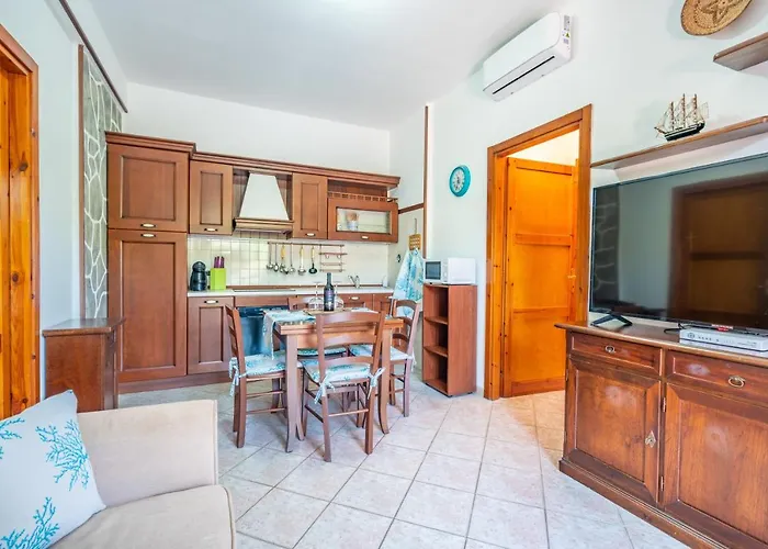 Villa Bibi - Con Giardino